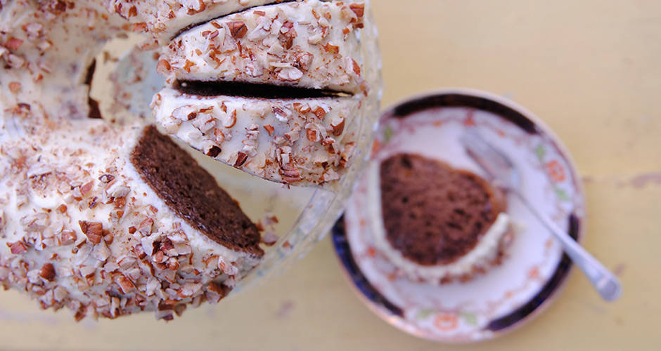 Persimmon-Cake-with-Cream-Cheese-Icing